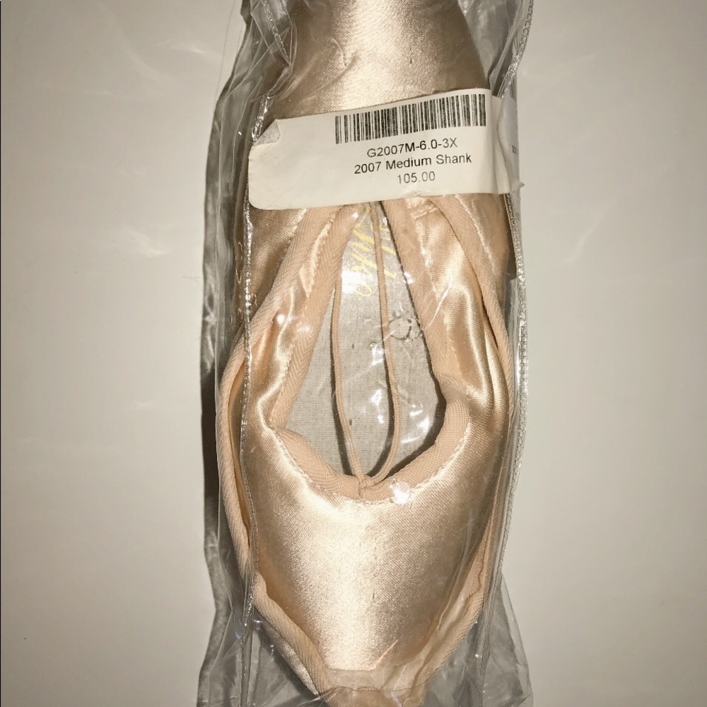 Grishko 2007 Pointe Shoes (6, 3X, M)